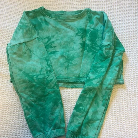 So cute but too small. Only worn once! - Picture 2 of 4